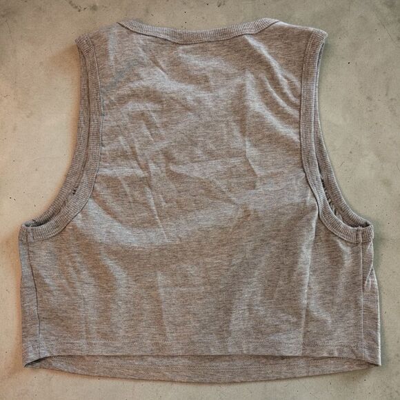 NWT: Volcom Heather Gray Crop Top - Picture 2 of 4